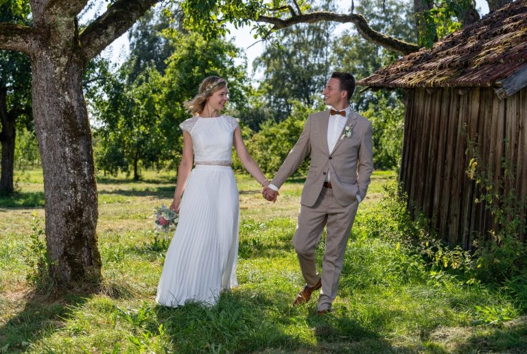 So sieht natürliche Hochzeitsfotografie aus. Keine Anweisungen, keine gestellten Posen